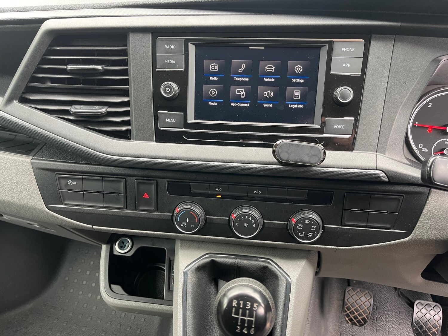 Used Volkswagen Transporter 2023 for sale - 75383008: Photo 11