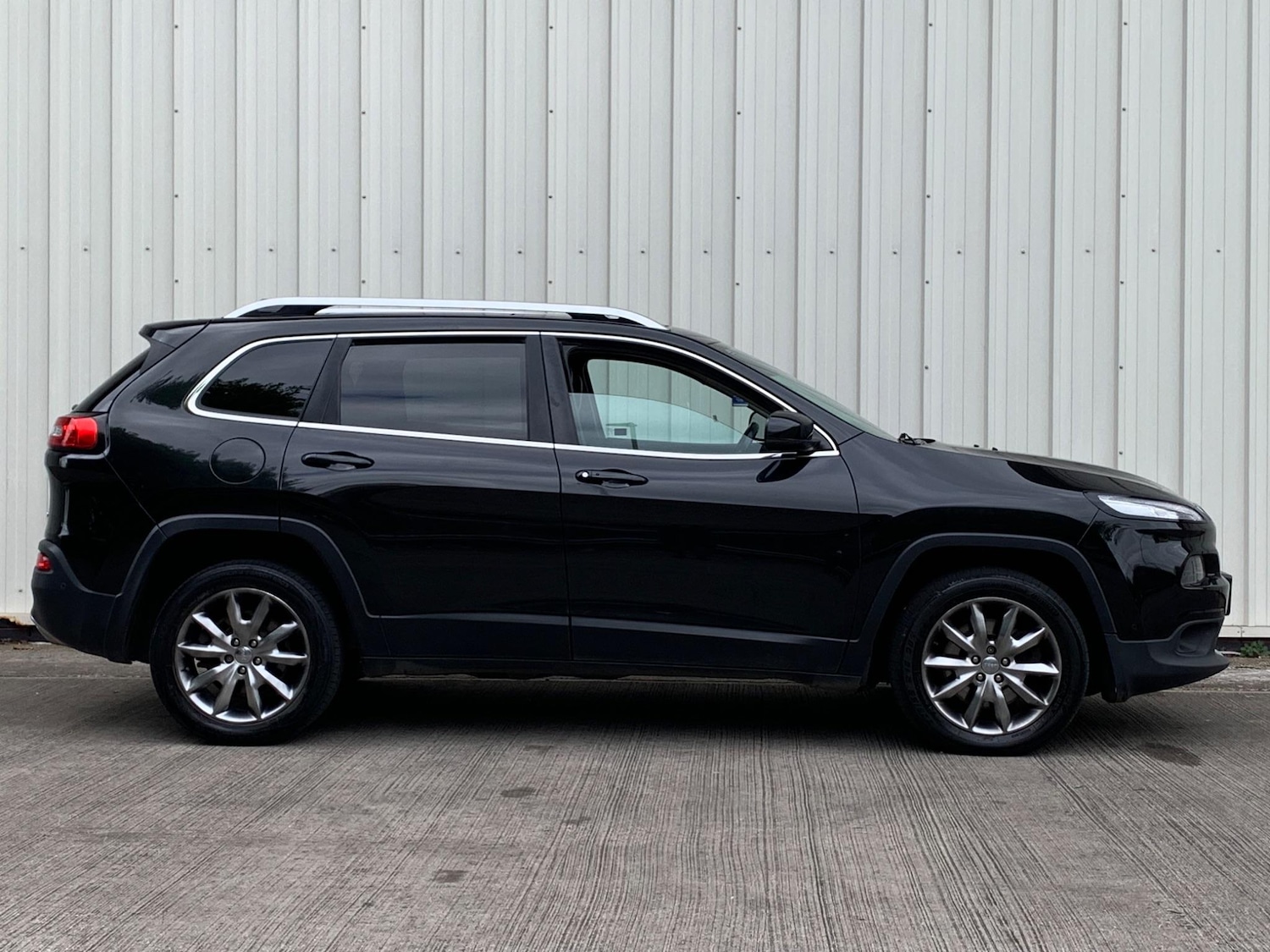 Used Jeep Cherokee 2015 for sale - 77439847: Photo 11