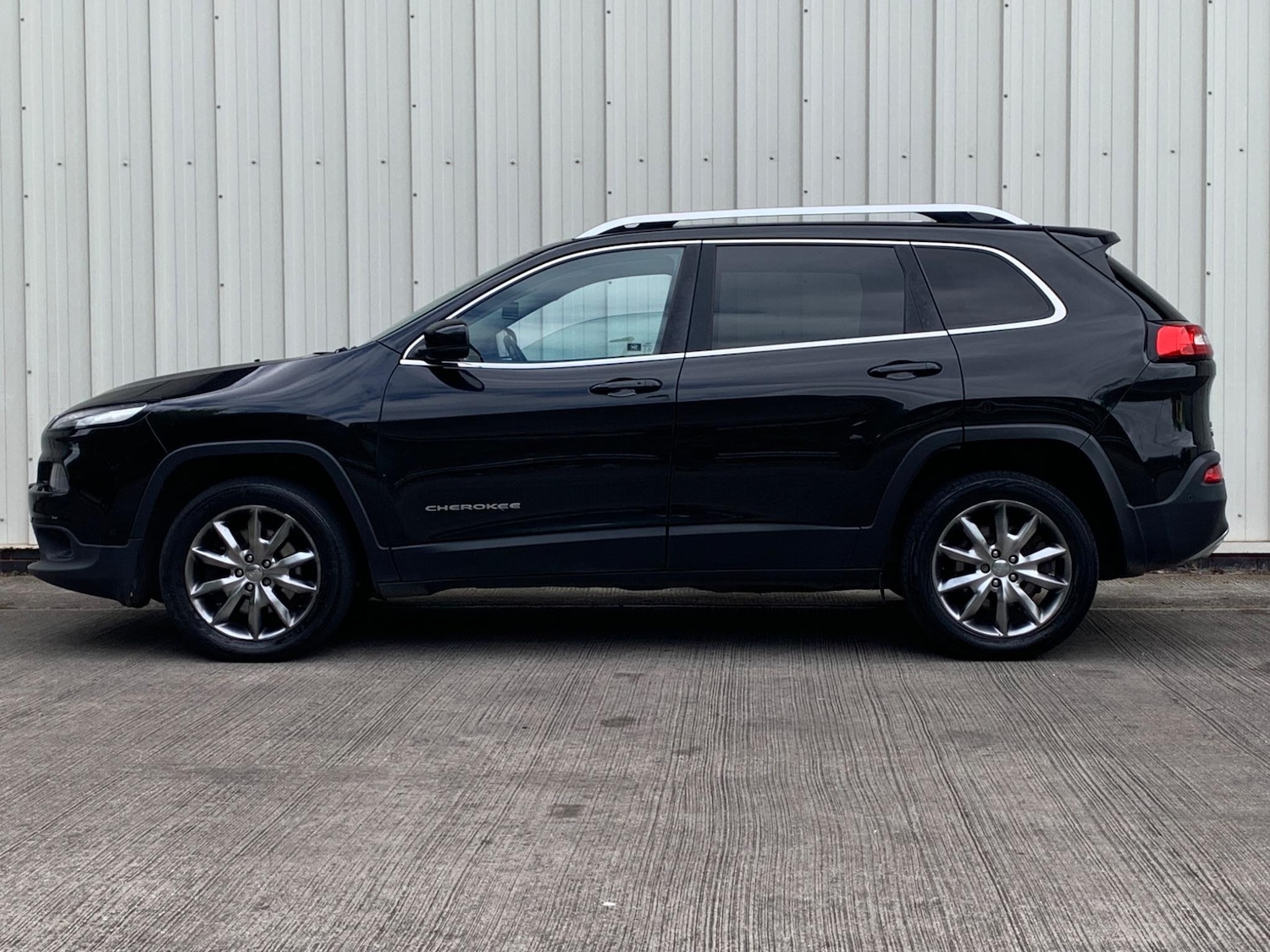 Used Jeep Cherokee 2015 for sale - 77439847: Photo 12