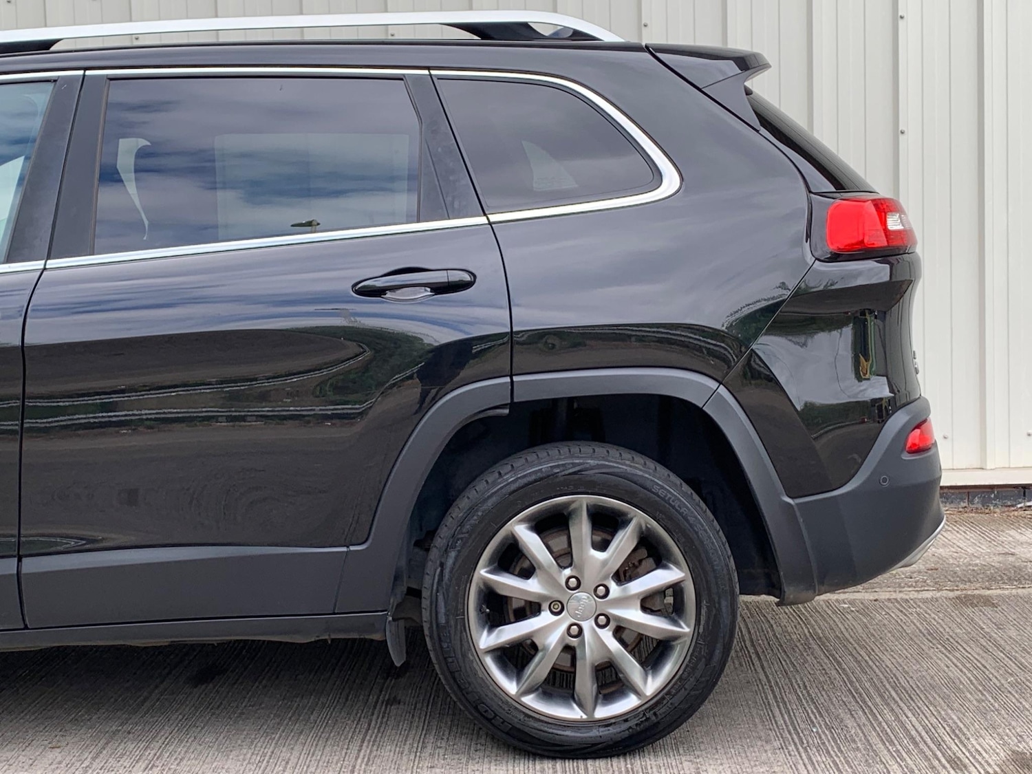 Used Jeep Cherokee 2015 for sale - 77439847: Photo 21