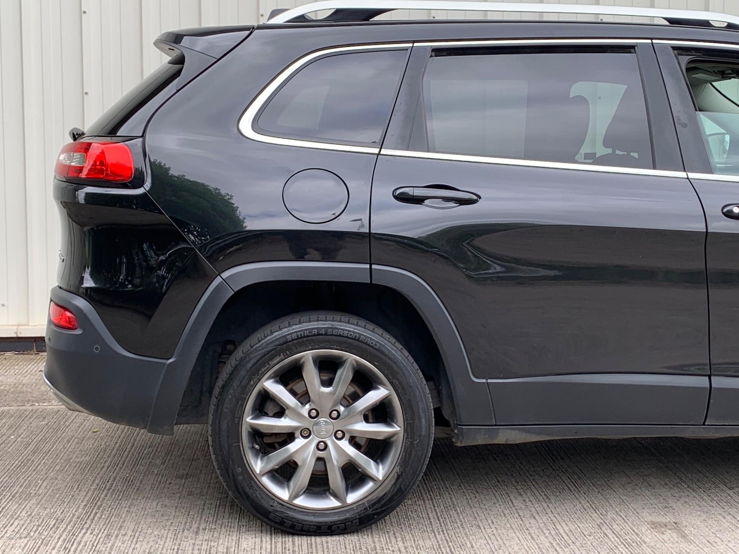 Used Jeep Cherokee 2015 for sale - 77439847: Photo 22