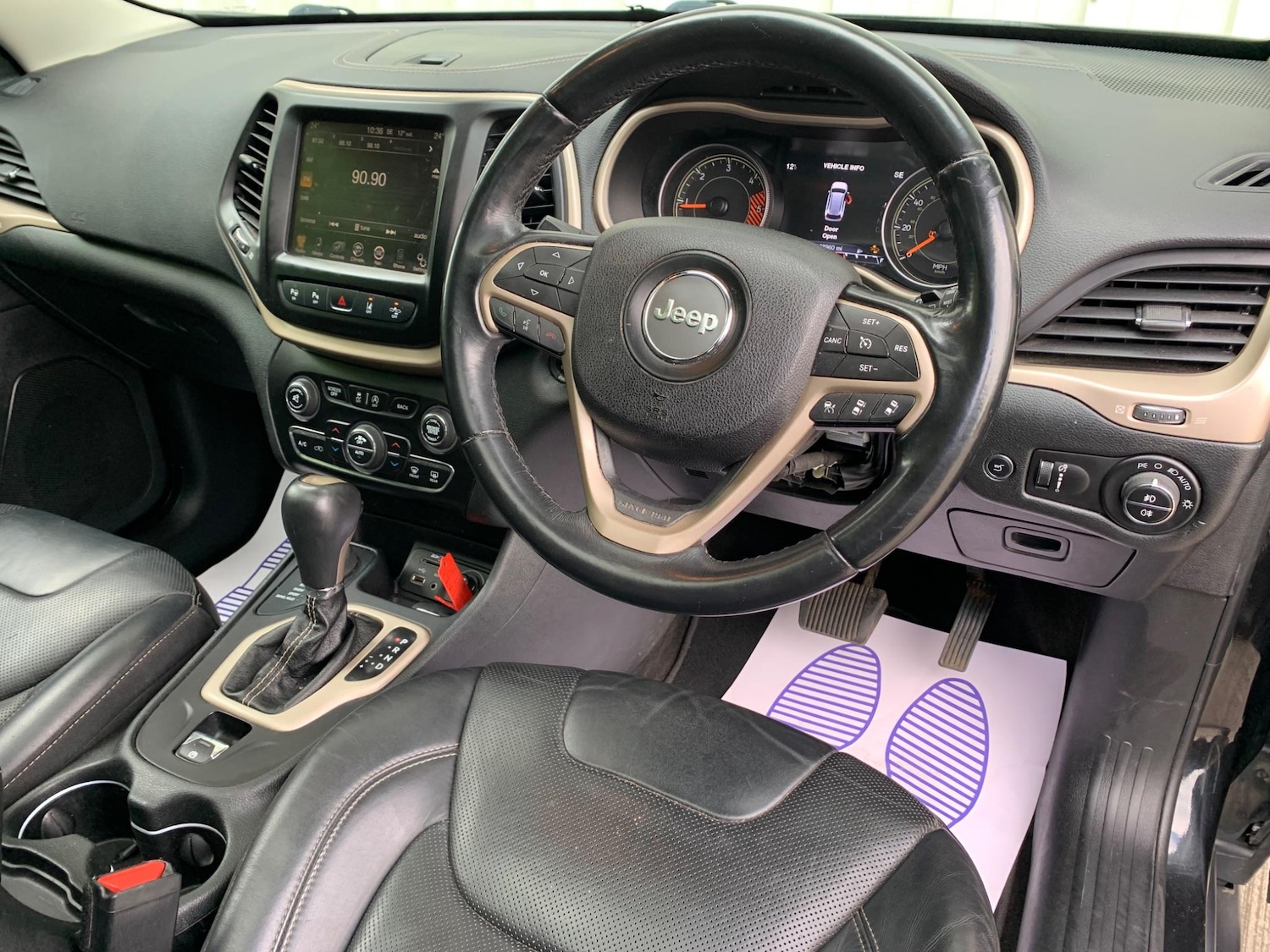 Used Jeep Cherokee 2015 for sale - 77439847: Photo 29