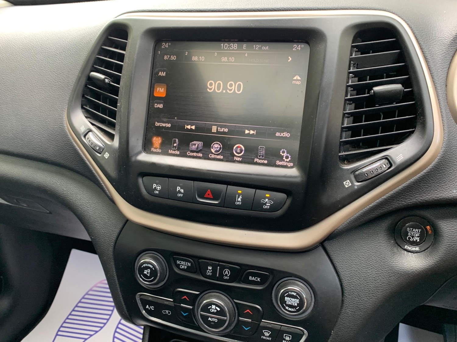 Used Jeep Cherokee 2015 for sale - 77439847: Photo 36