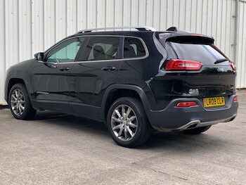 Used Jeep Cherokee 2015 for sale - 77439847: Photo