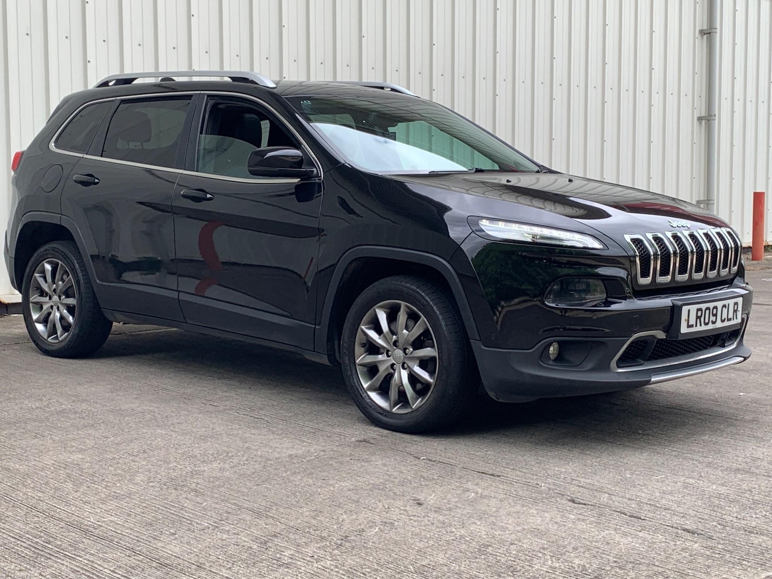 Used Jeep Cherokee 2015 for sale - 77439847: Photo 5