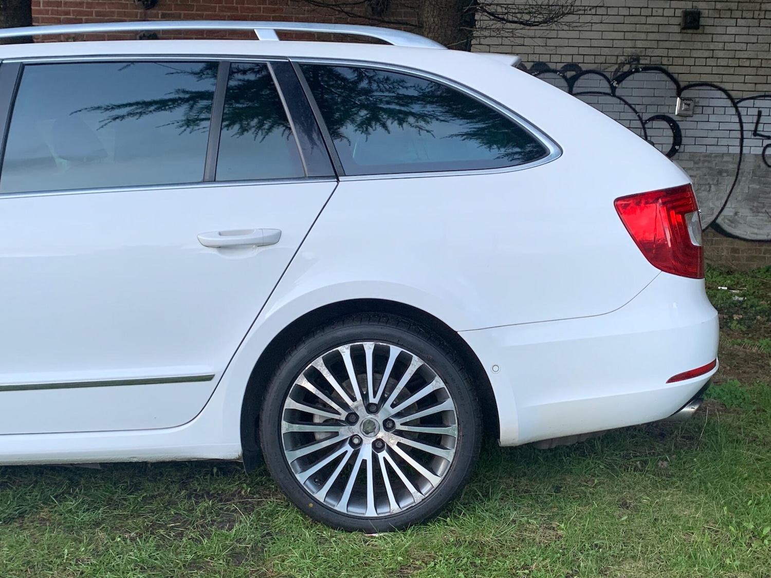 Used Skoda Superb 2014 for sale - 77425704: Photo 13