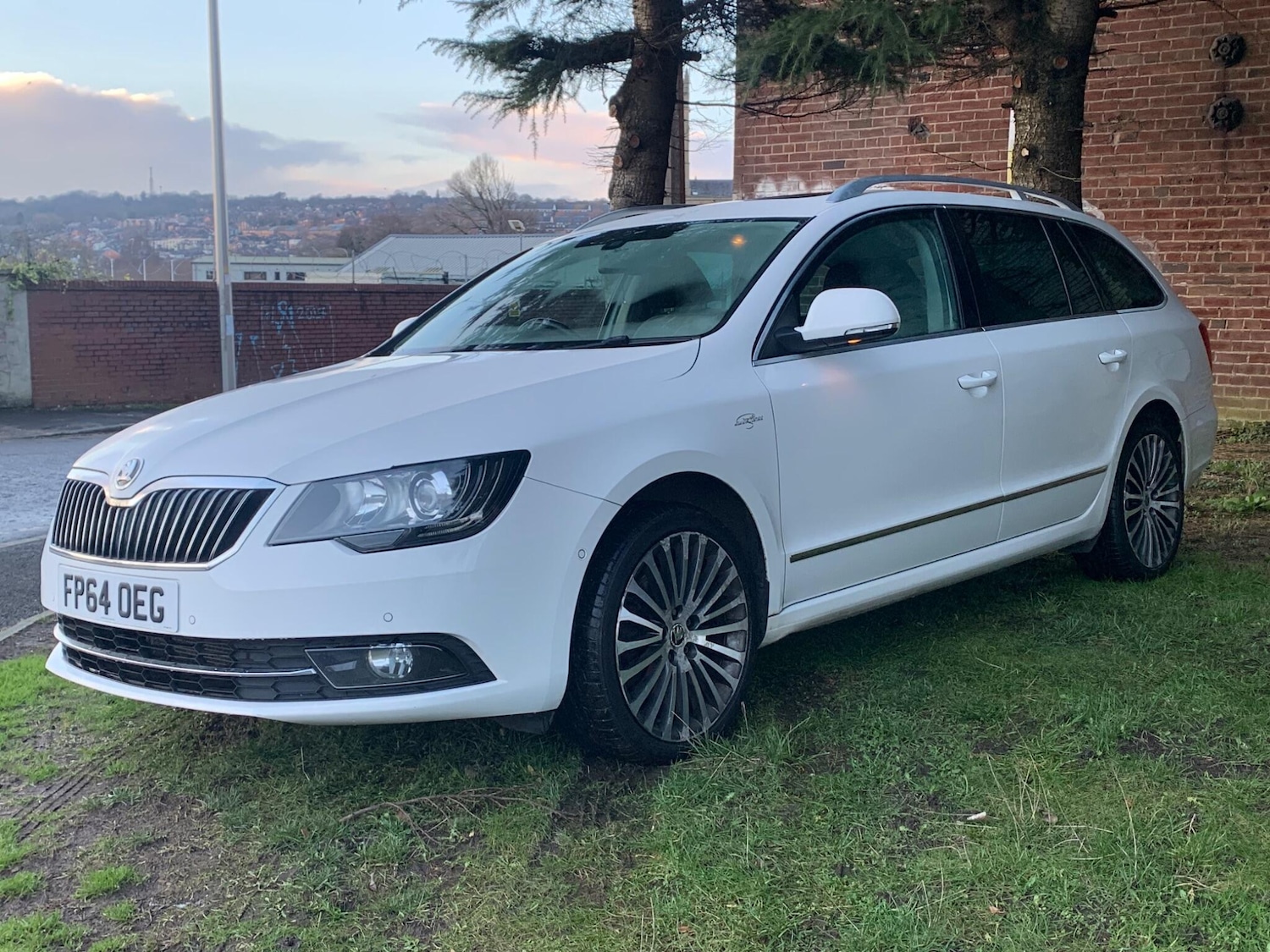 Used Skoda Superb 2014 for sale - 77425704: Photo 17