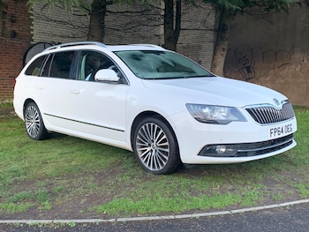Used Skoda Superb 2014 for sale - 77425704: Photo