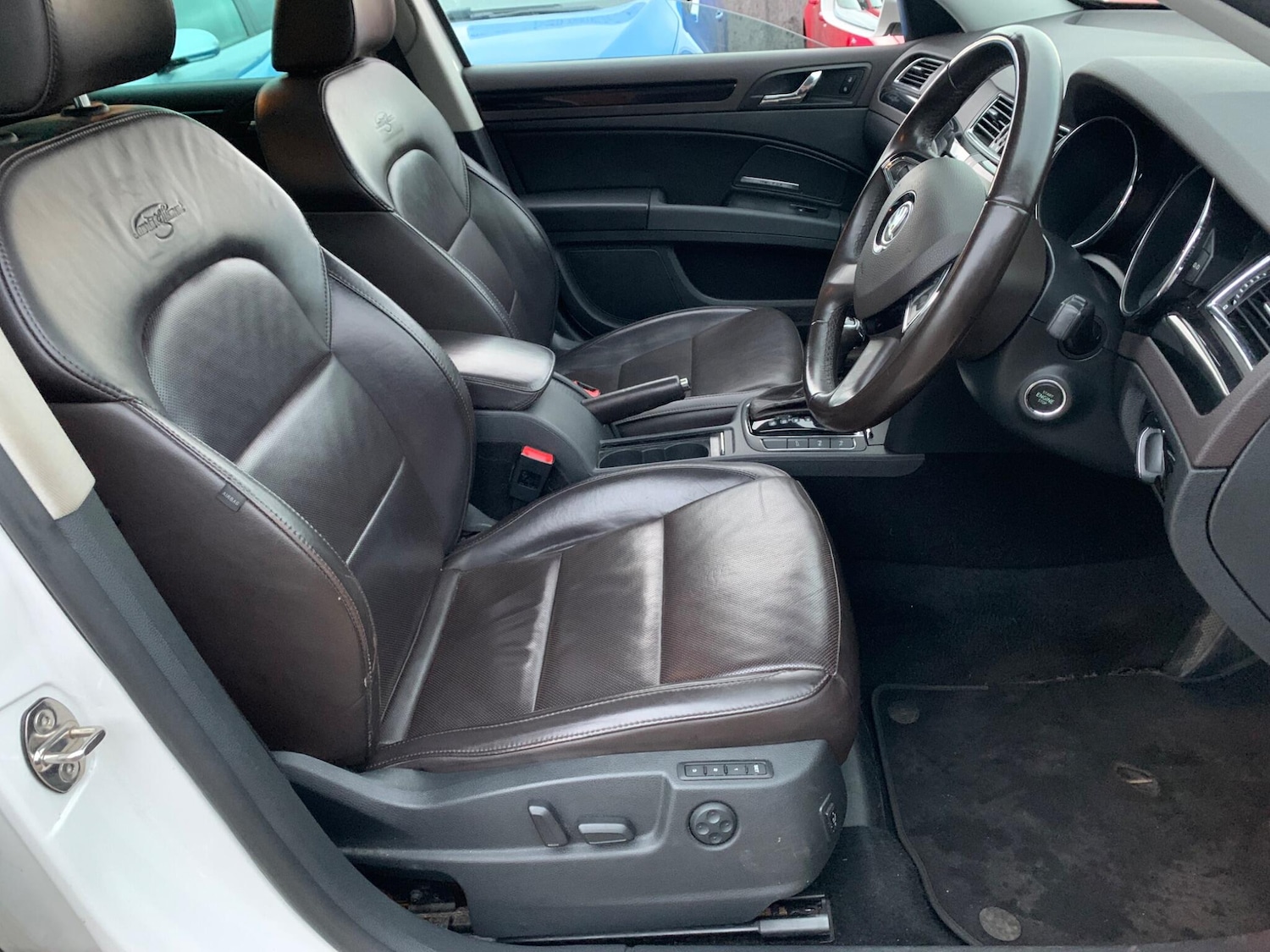 Used Skoda Superb 2014 for sale - 77425704: Photo 23