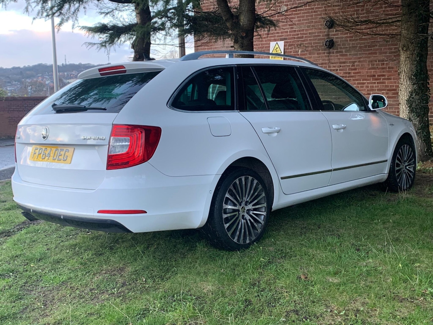 Used Skoda Superb 2014 for sale - 77425704: Photo 3