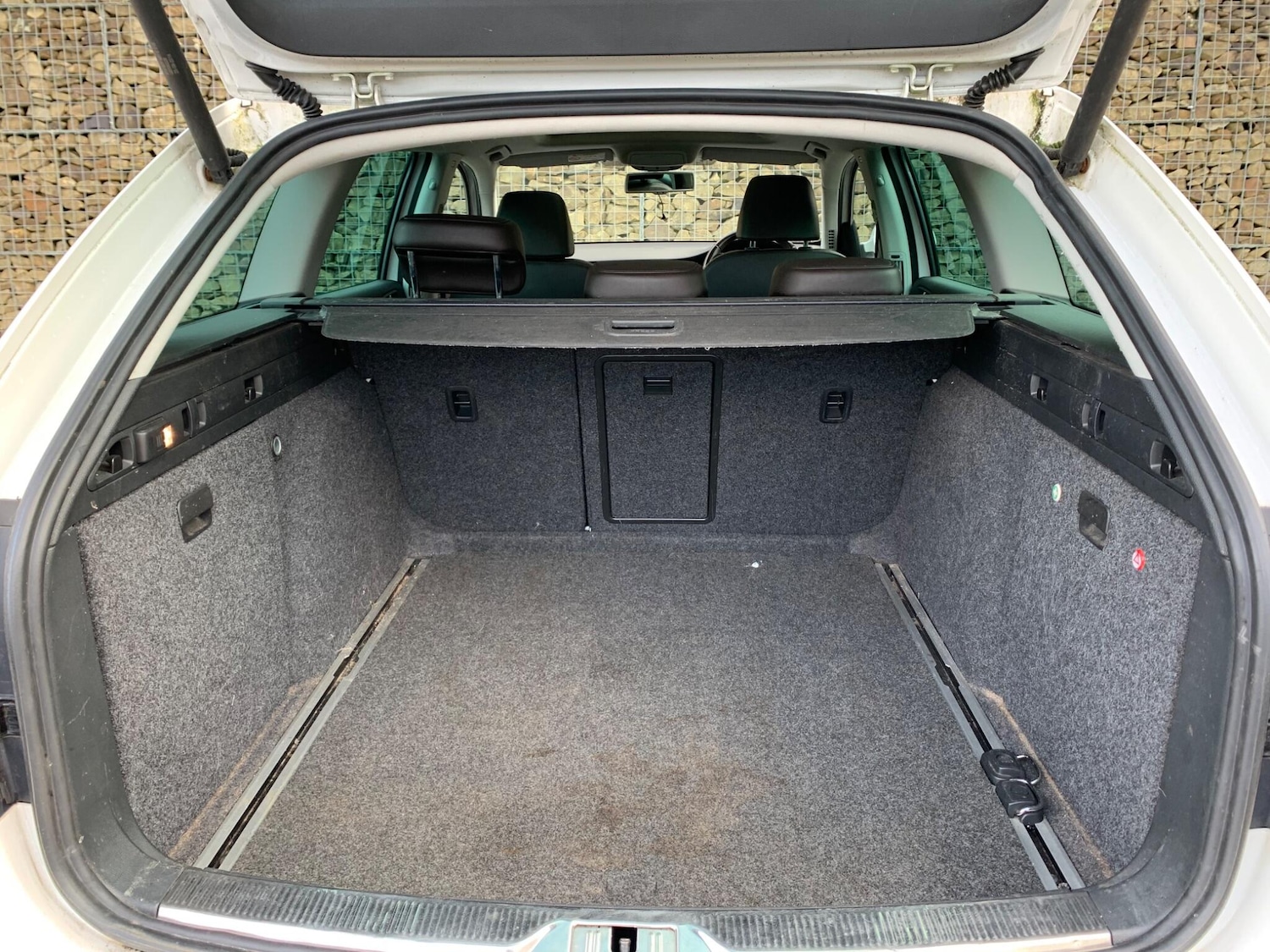 Used Skoda Superb 2014 for sale - 77425704: Photo 37