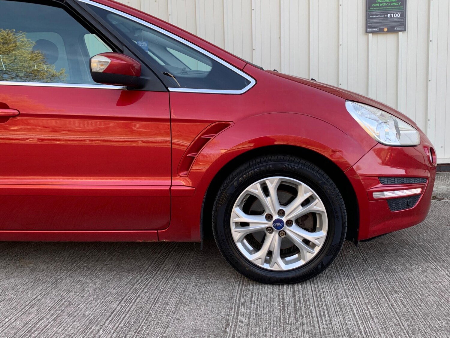 Used Ford S-Max for sale - 77940761: Photo 25