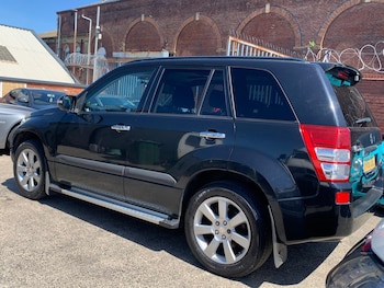 Used Suzuki Grand Vitara 2011 for sale - 78675461: Photo