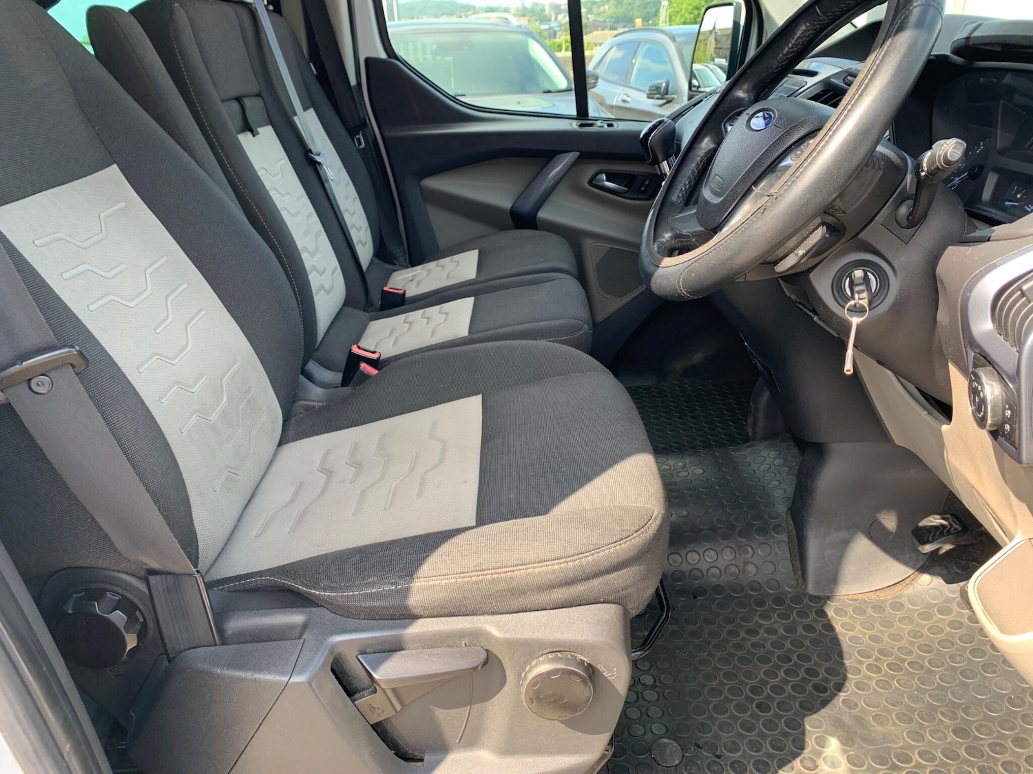 Used Ford Tourneo Custom 2014 for sale - 77538317: Photo 14