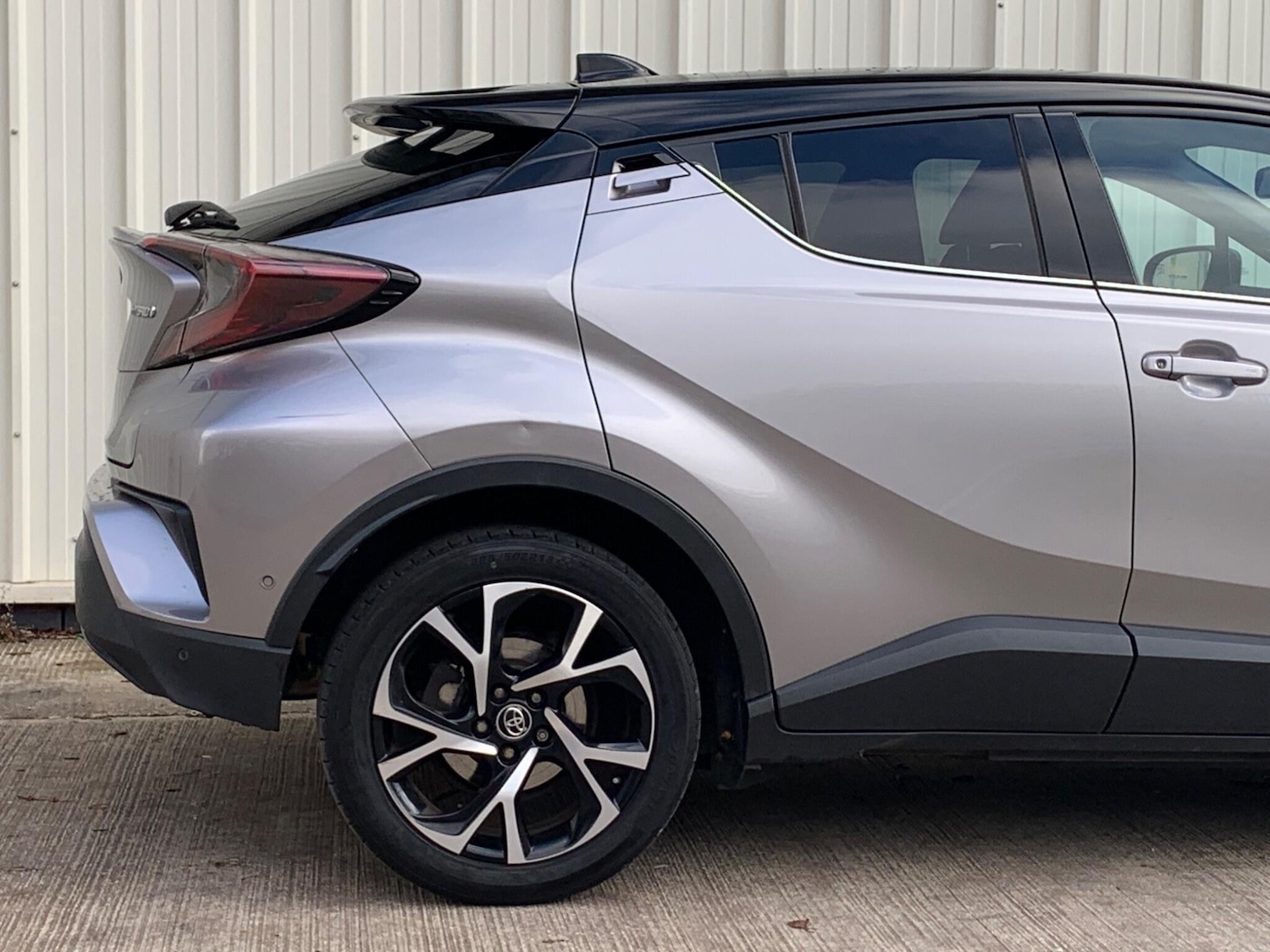 Used Toyota C-HR 2018 for sale - 77424886: Photo 18