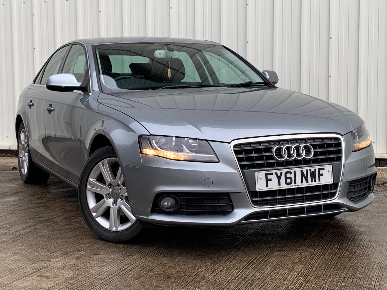 Used Audi A4 2011 for sale - 77427562: Photo 3