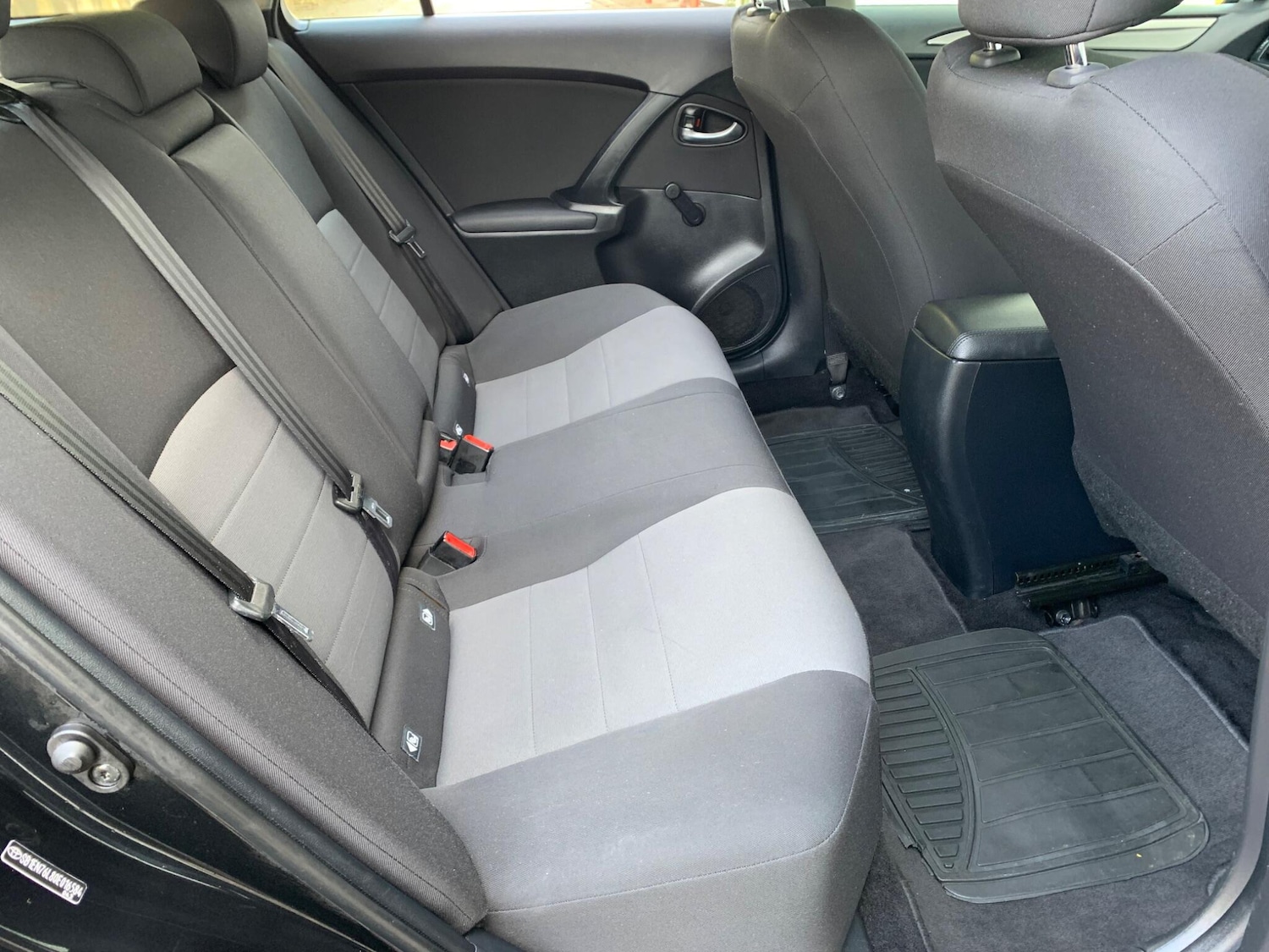 Used Toyota Avensis 2018 for sale - 77440656: Photo 21