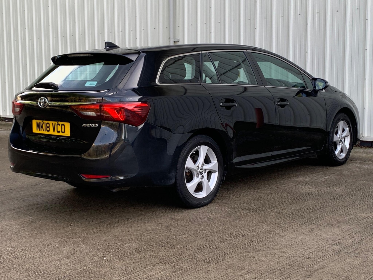 Used Toyota Avensis 2018 for sale - 77440656: Photo 3