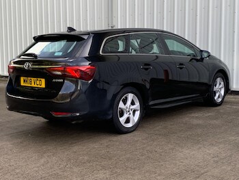 Used Toyota Avensis 2018 for sale - 77440656: Photo
