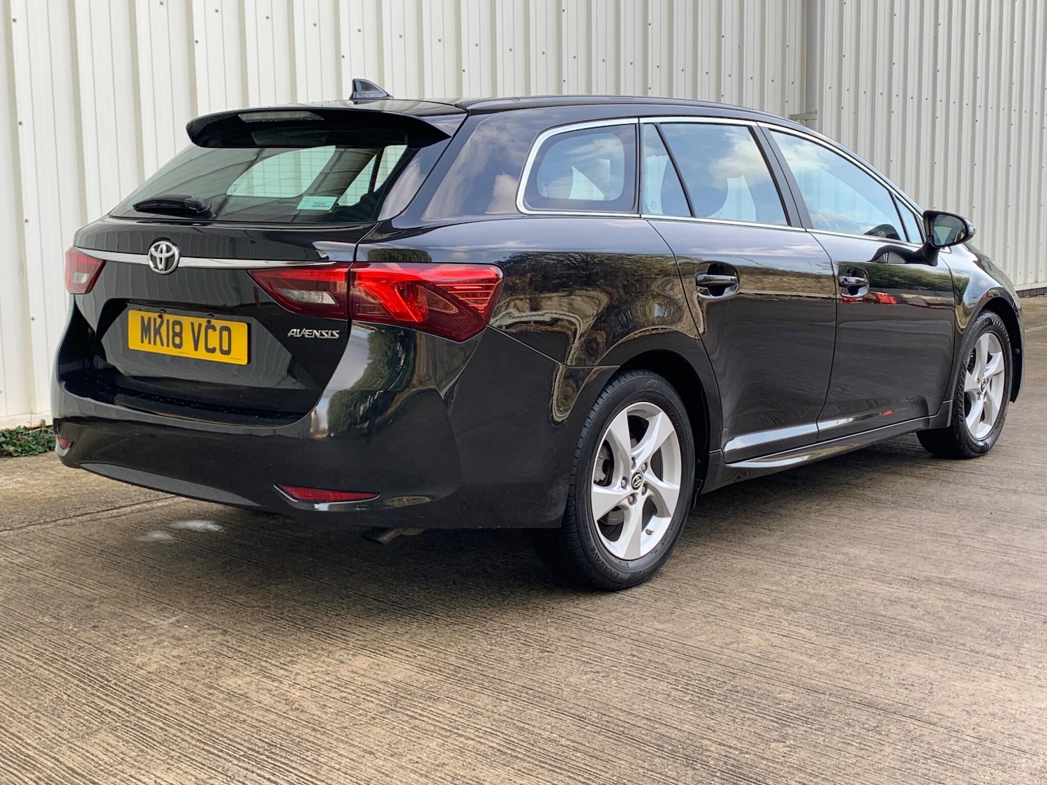 Used Toyota Avensis 2018 for sale - 77440656: Photo 9