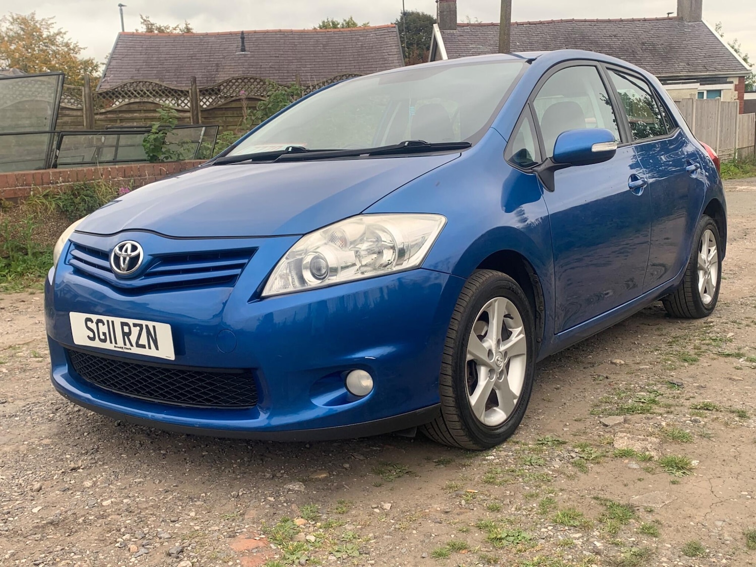 Used Toyota Auris 2011 for sale - 77427566: Photo 2