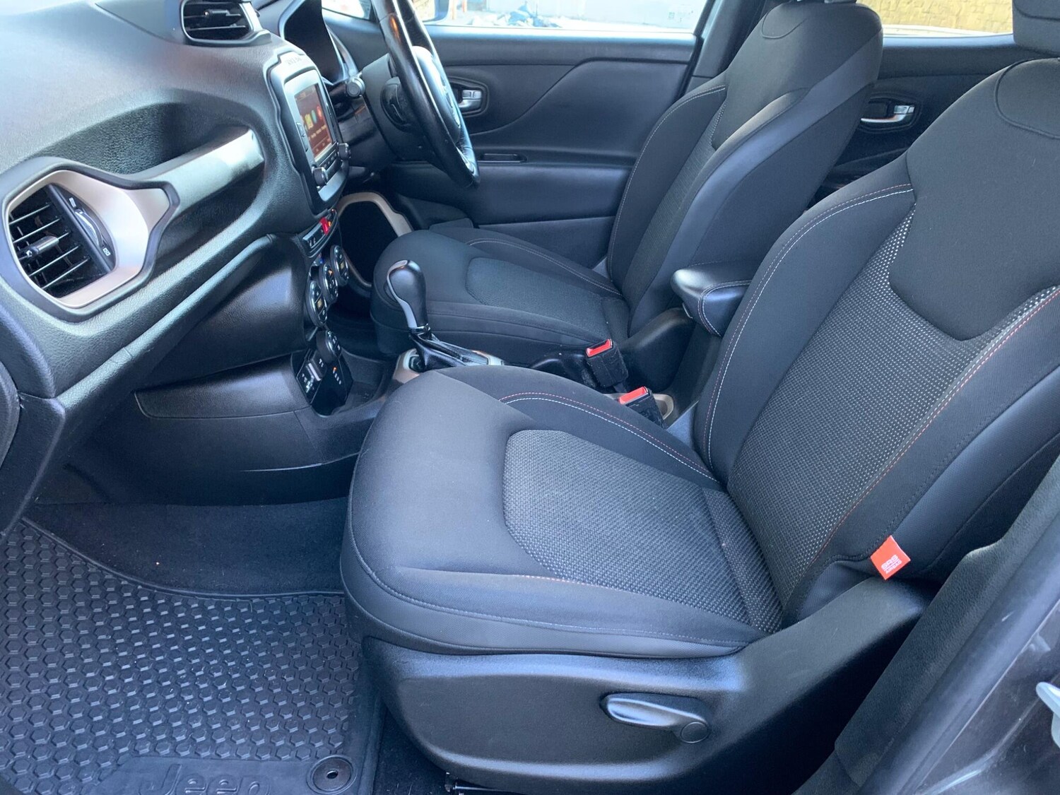 Used Jeep Renegade for sale - 77586399: Photo 27