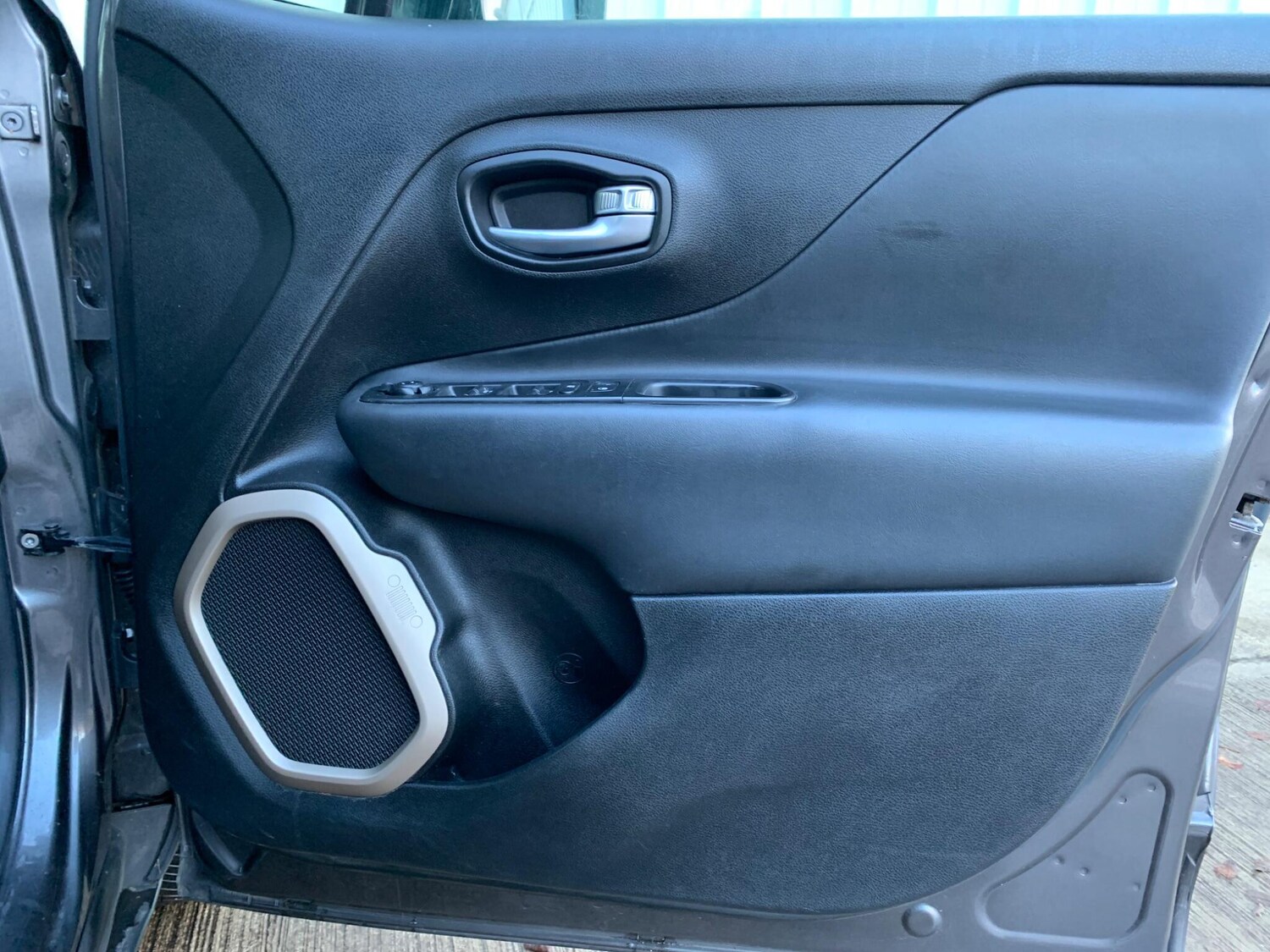 Used Jeep Renegade for sale - 77586399: Photo 35