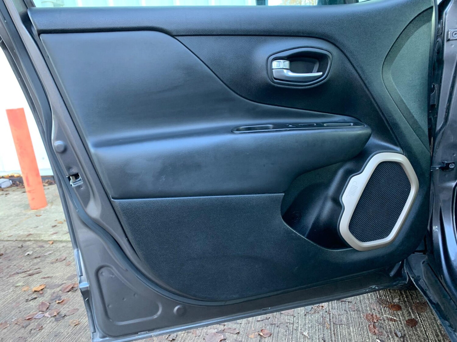 Used Jeep Renegade for sale - 77586399: Photo 36