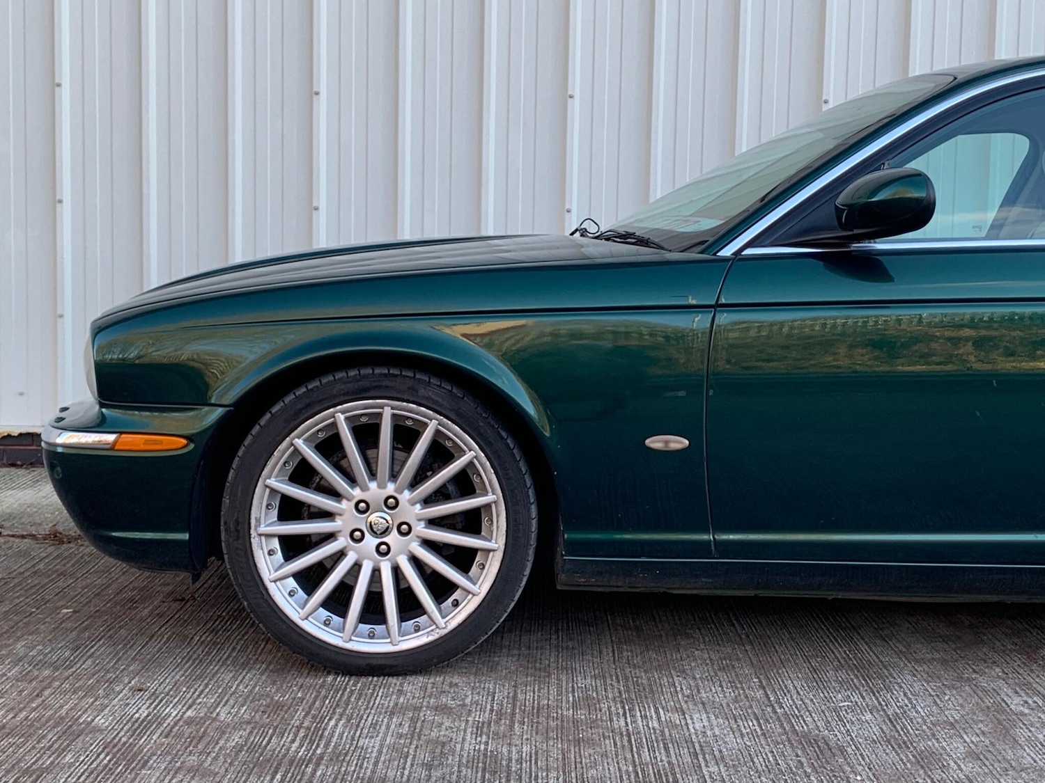 Used Jaguar XJ 2006 for sale - 77427565: Photo 14