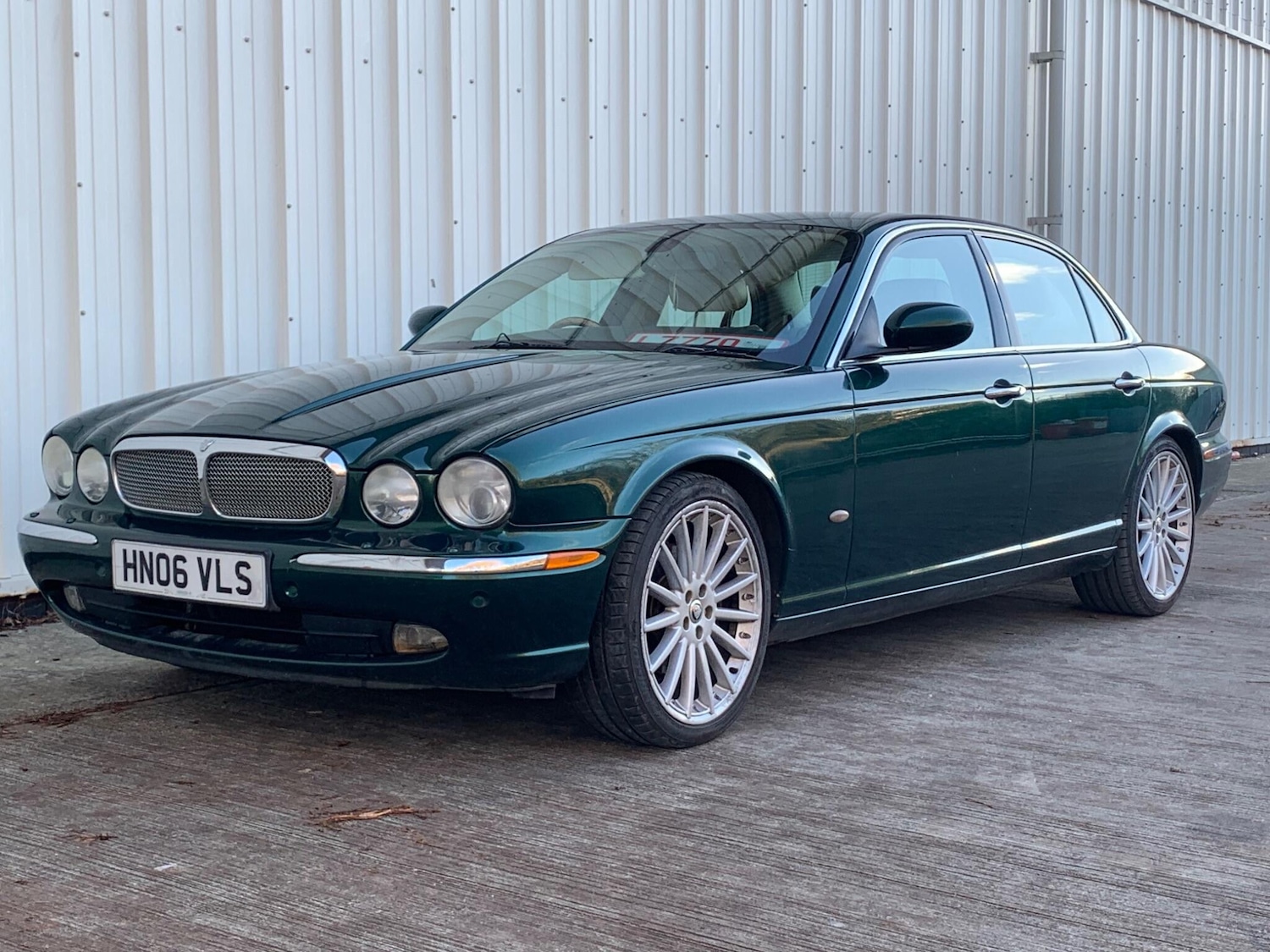 Used Jaguar XJ 2006 for sale - 77427565: Photo 22