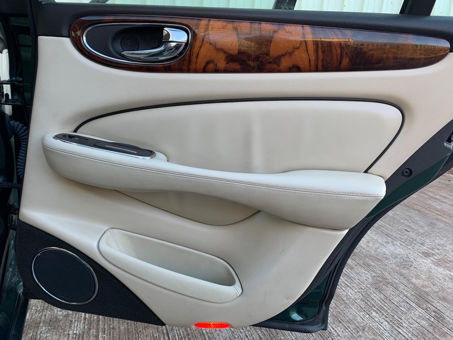 Used Jaguar XJ 2006 for sale - 77427565: Photo 35