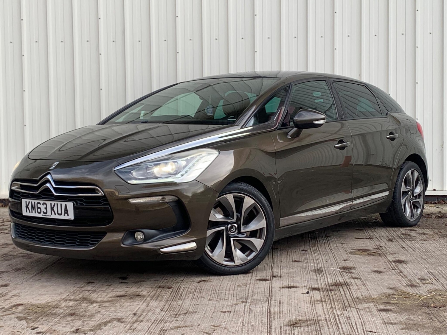 Used Citroen DS5 2013 for sale - 77427563: Photo 2