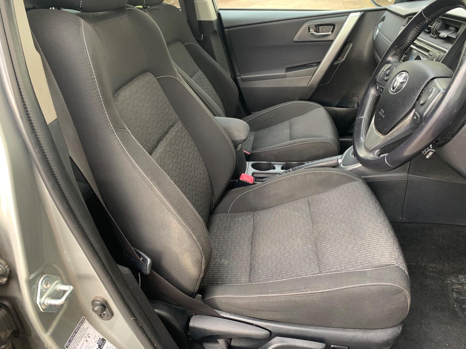 Used Toyota Auris 2015 for sale - 78071877: Photo 25