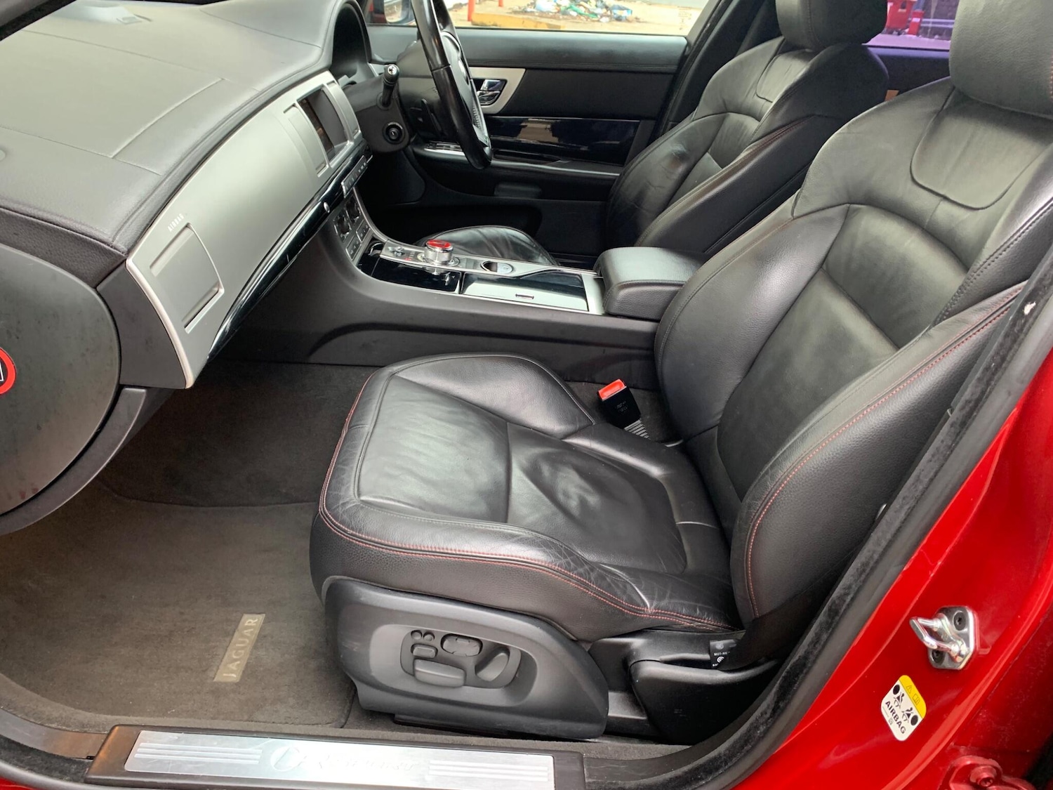 Used Jaguar XF 2015 for sale - 77807963: Photo 26