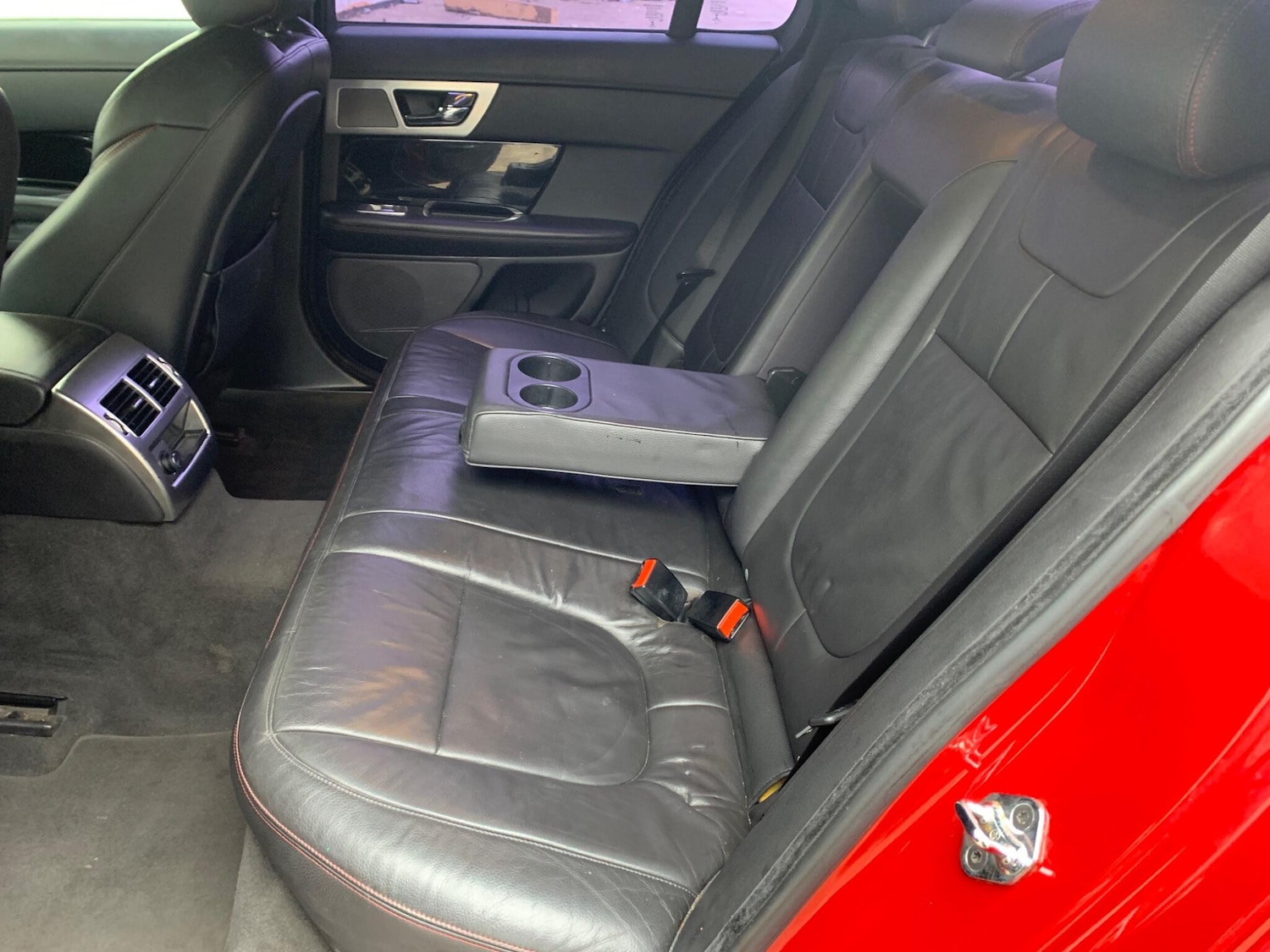 Used Jaguar XF 2015 for sale - 77807963: Photo 28