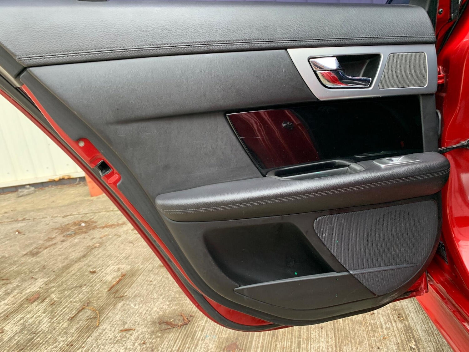 Used Jaguar XF 2015 for sale - 77807963: Photo 34