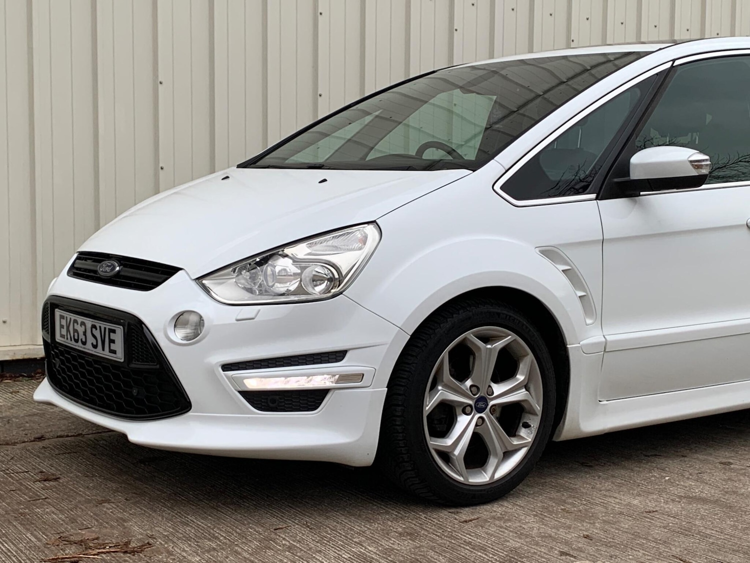 Used Ford S-Max 2013 for sale - 77427564: Photo 14