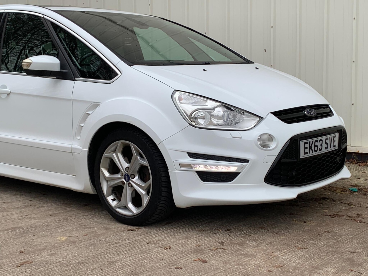 Used Ford S-Max 2013 for sale - 77427564: Photo 24
