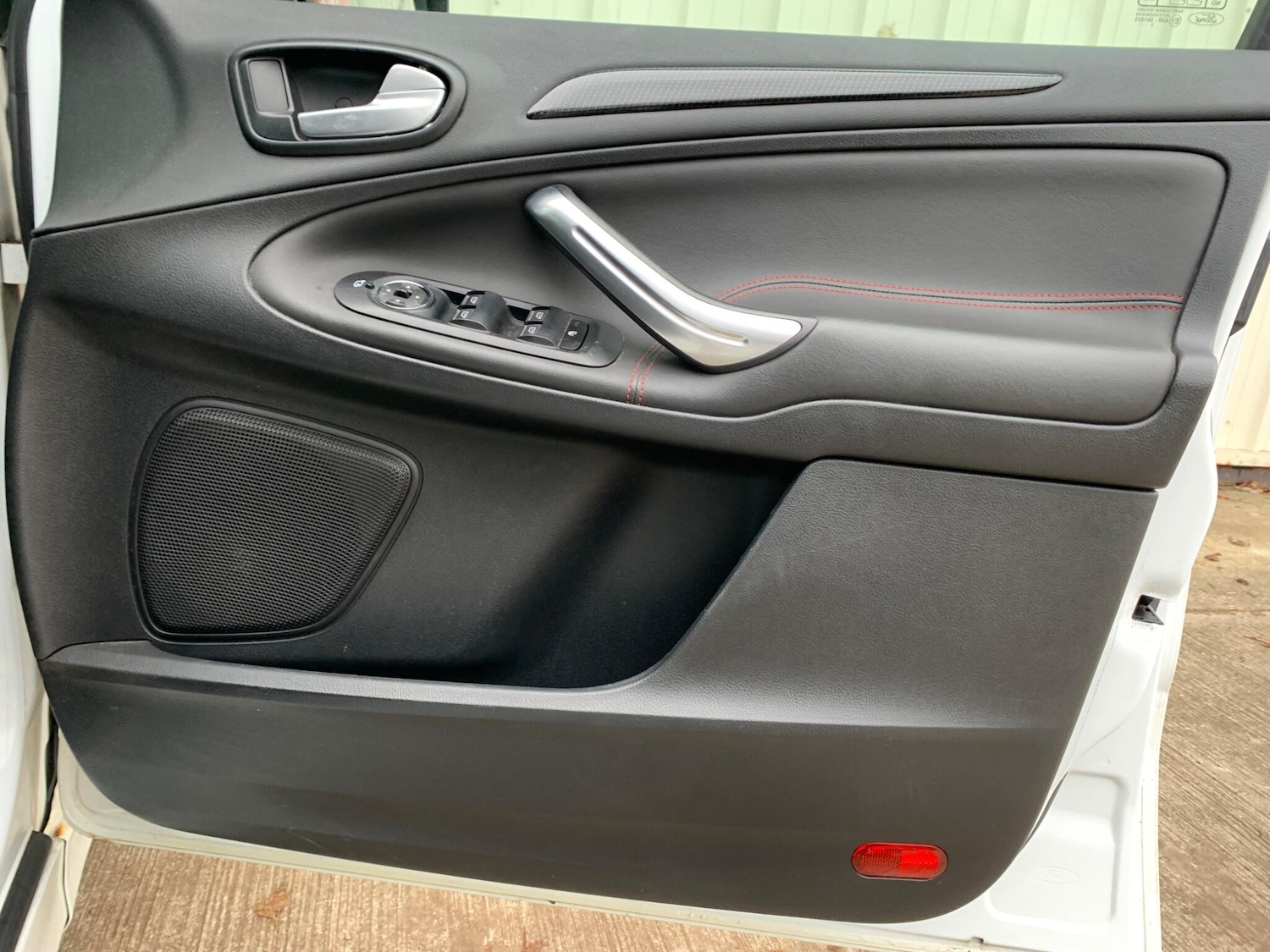 Used Ford S-Max 2013 for sale - 77427564: Photo 33