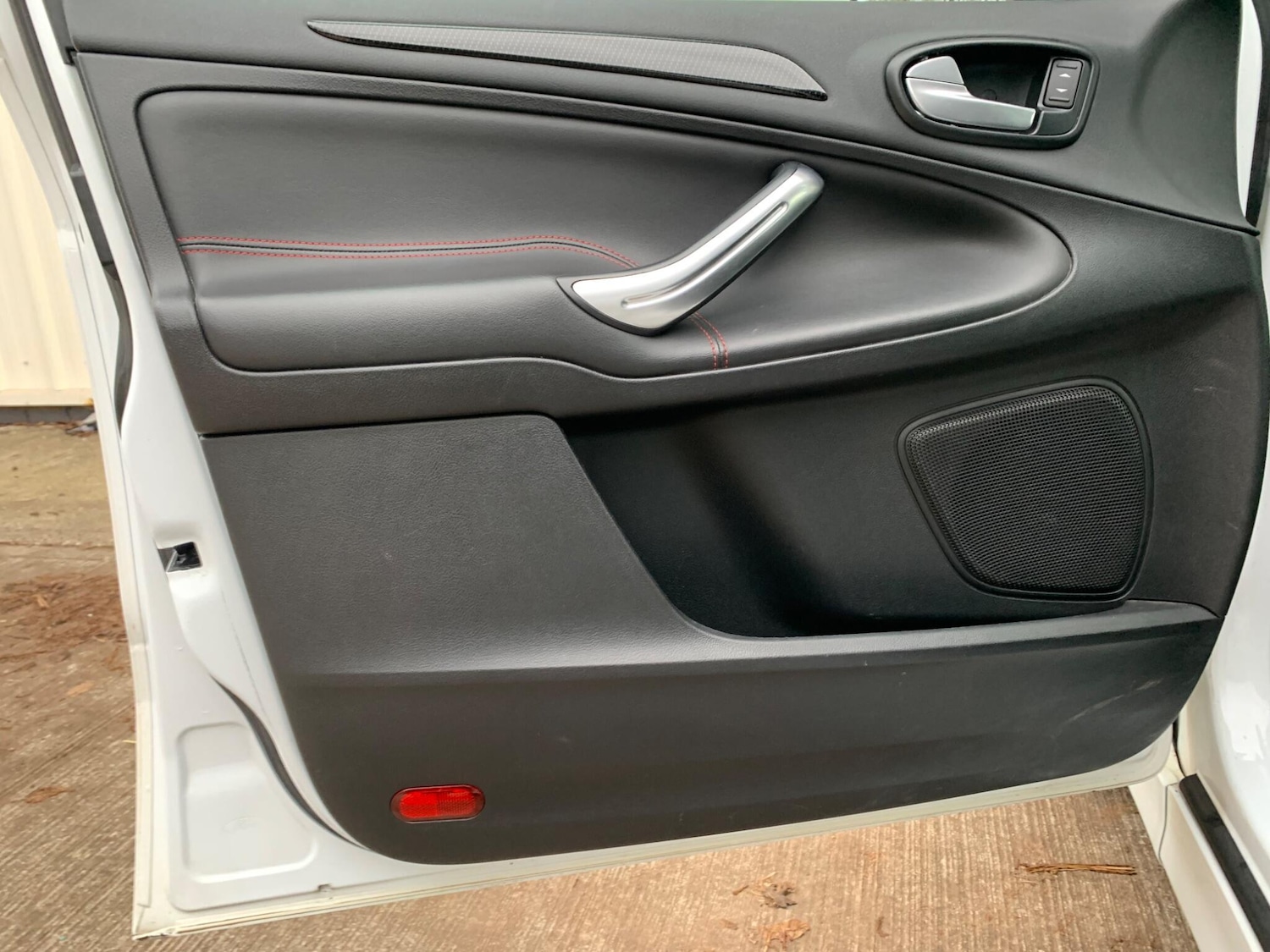 Used Ford S-Max 2013 for sale - 77427564: Photo 34