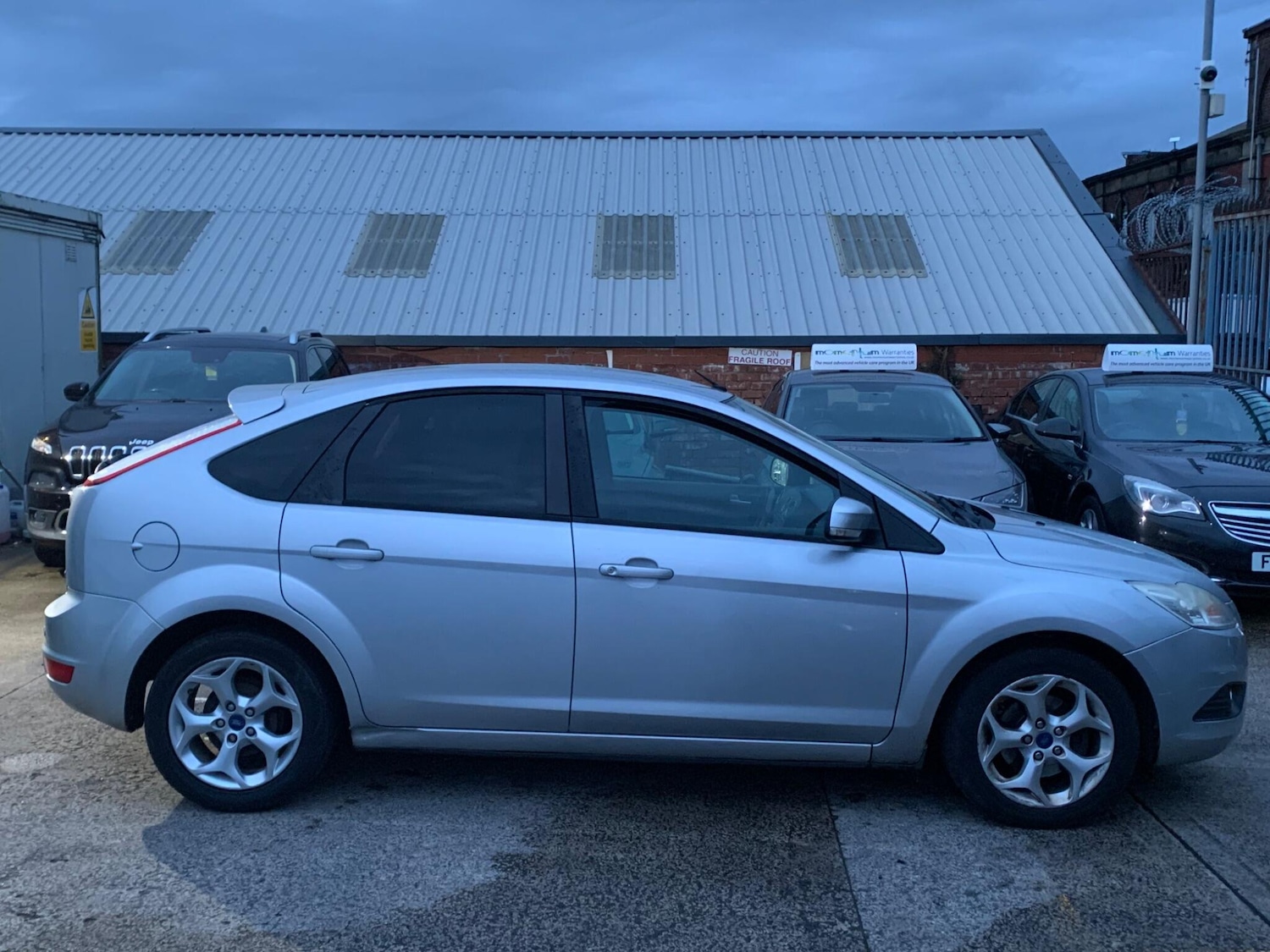 Used Ford Focus 2011 for sale - 77439868: Photo 2