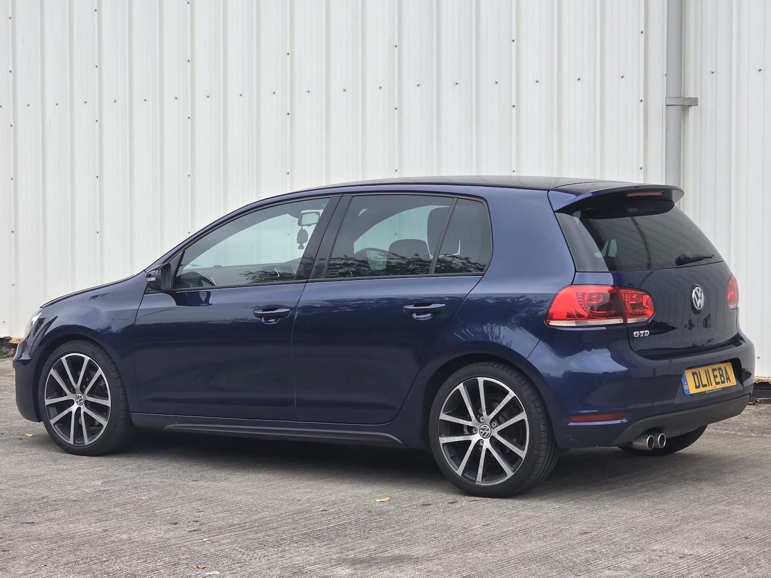 Used Volkswagen Golf 2011 for sale - 77425867: Photo 11