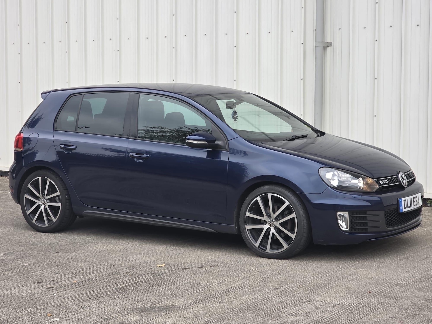 Used Volkswagen Golf 2011 for sale - 77425867: Photo 3