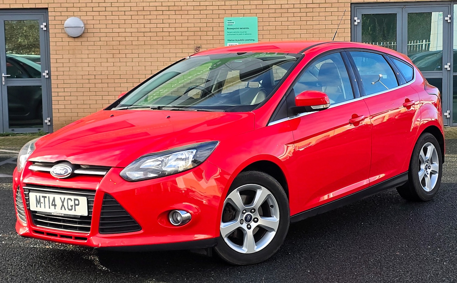 Used Ford Focus 2014 for sale - 77227854: Photo 2