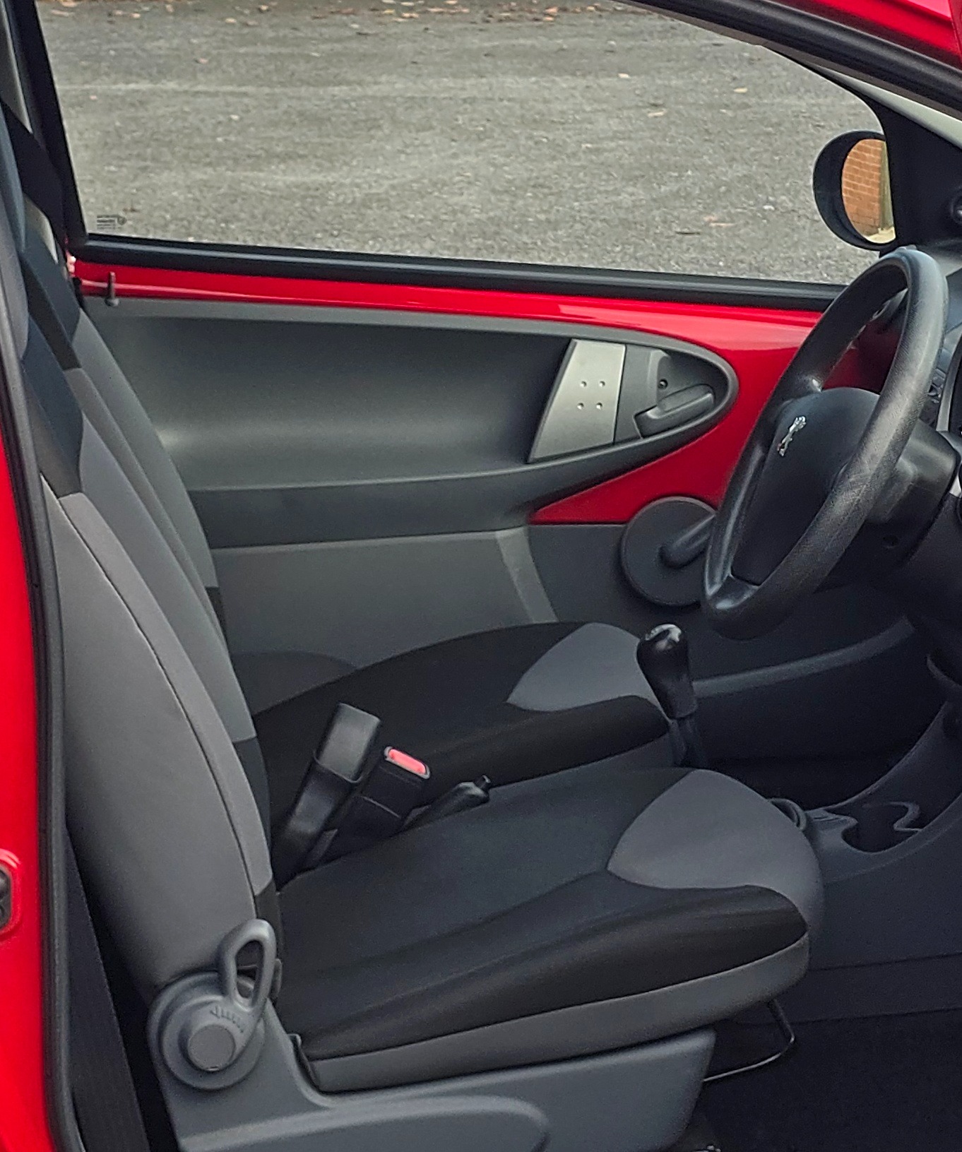 Used Peugeot 107 2011 for sale - 76378819: Photo 10