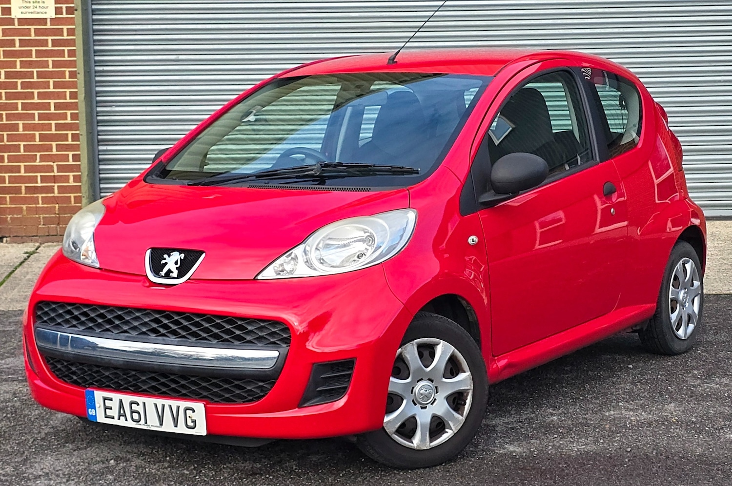 Used Peugeot 107 2011 for sale - 76378819: Photo 2