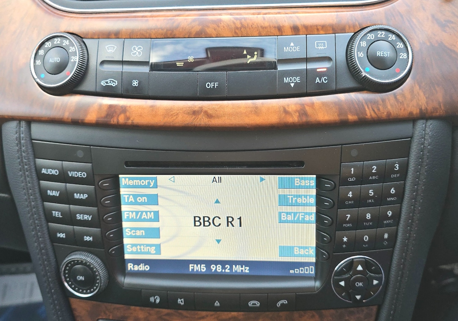 Used Mercedes-Benz CLS 2007 for sale - 76178184: Photo 15