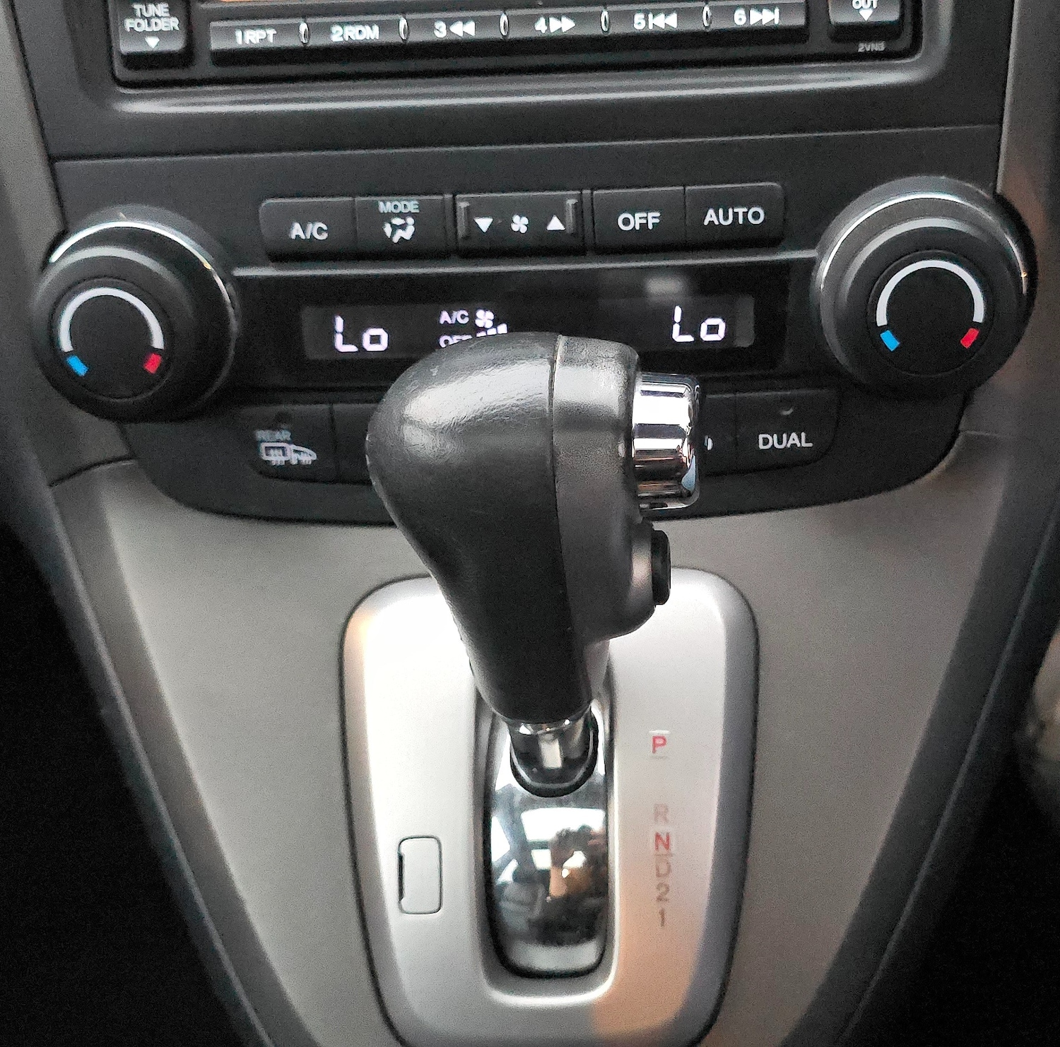 Used Honda CR-V 2011 for sale - 77981920: Photo 16