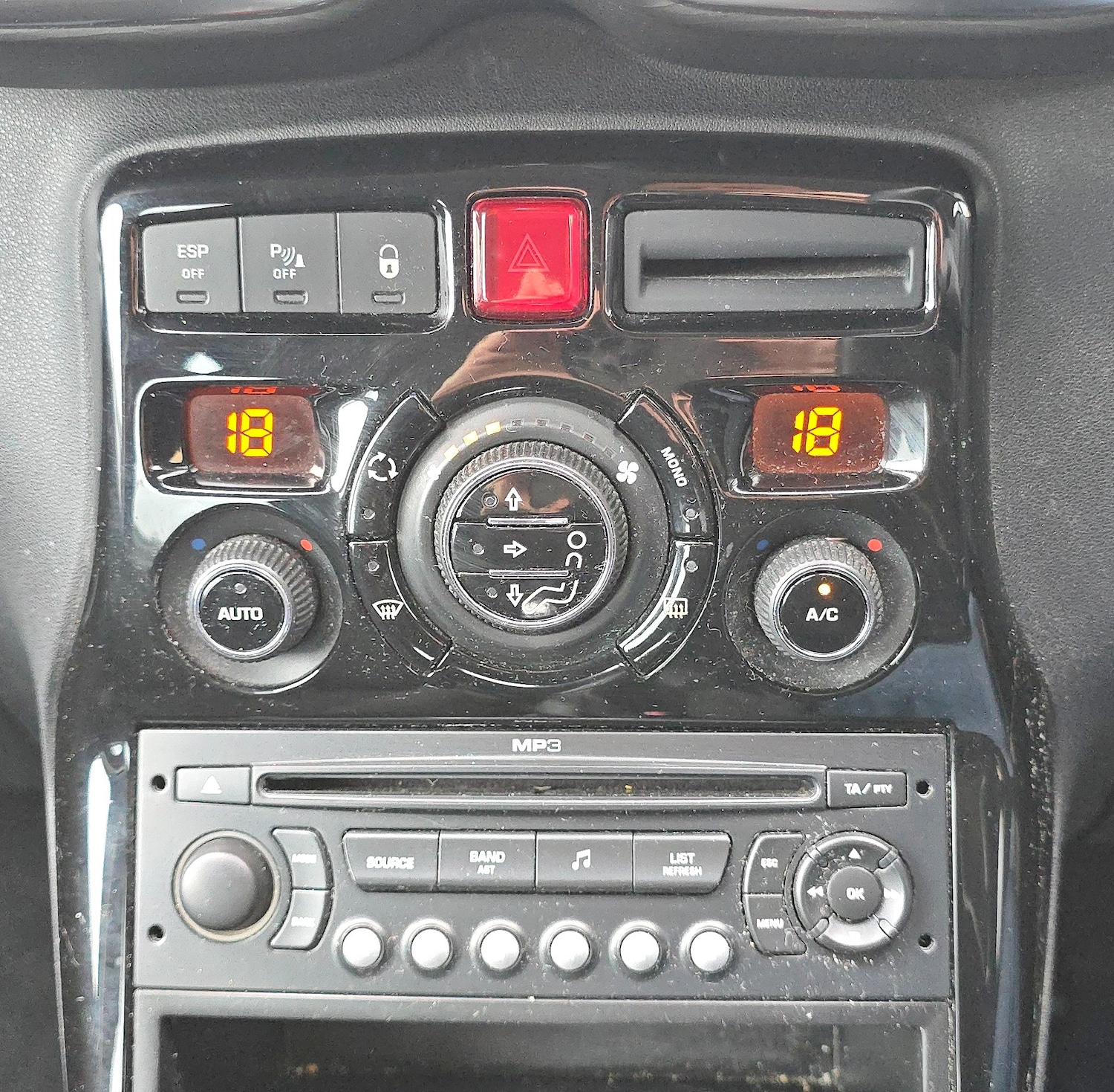 Used Citroen C3 Picasso 2010 for sale - 78062261: Photo 16