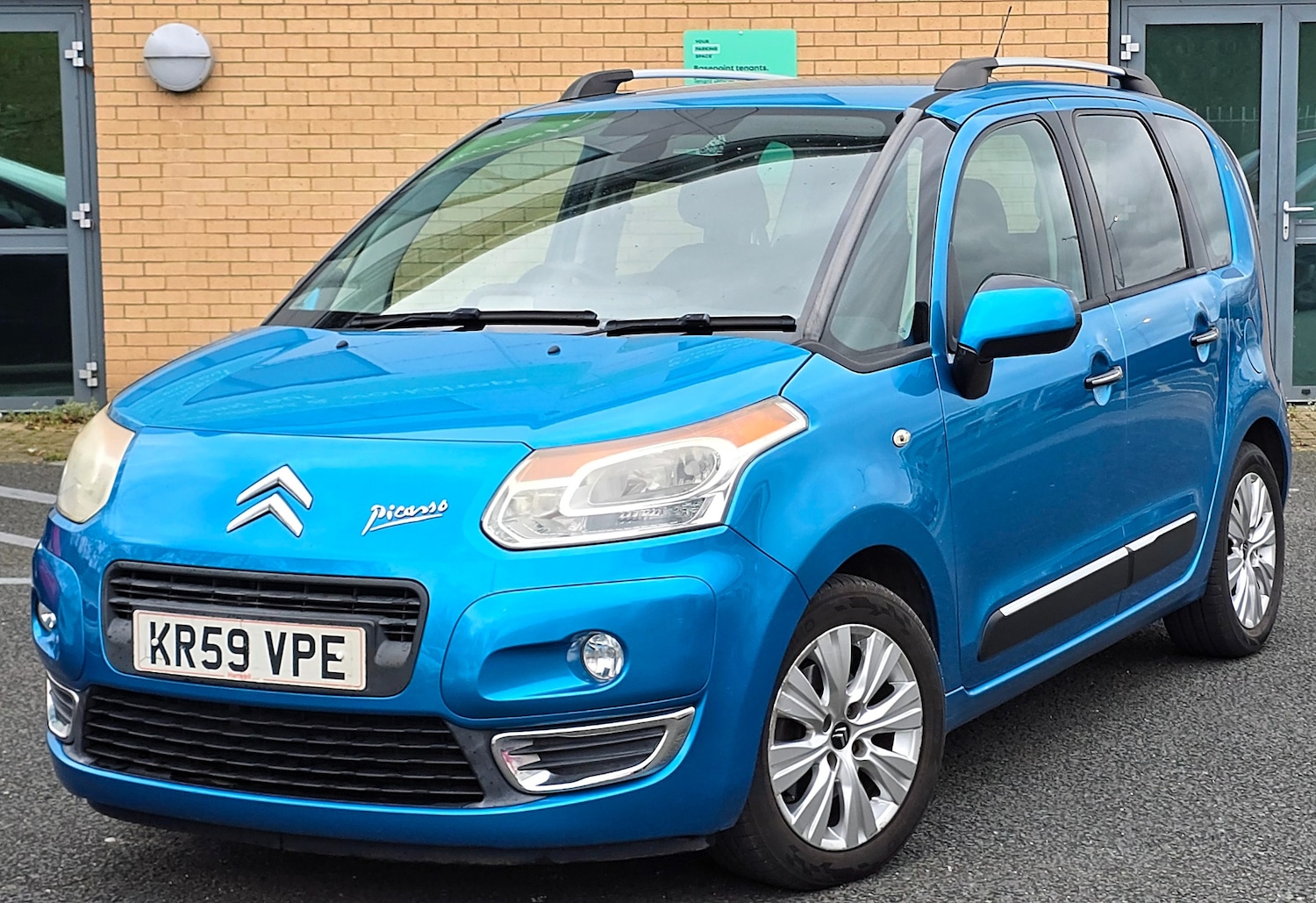 Used Citroen C3 Picasso 2010 for sale - 78062261: Photo 2